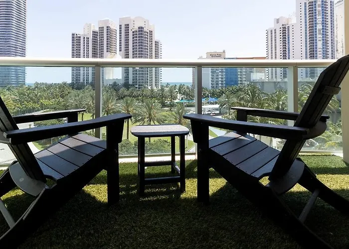 Modern Oceanview Condo - Steps To The Beach!